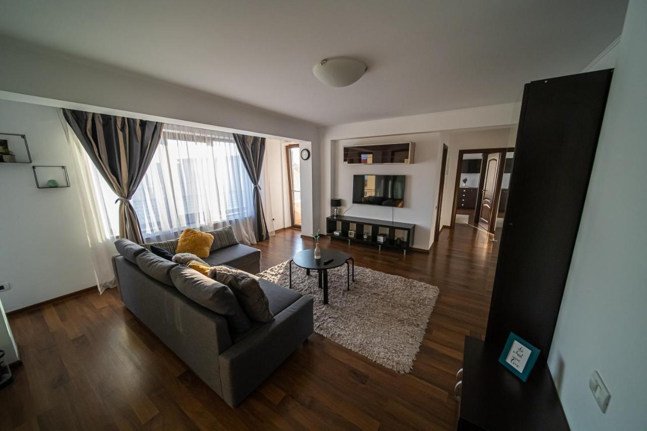 Apartament Tatu Bar&Grill Otopeni Dış mekan fotoğraf