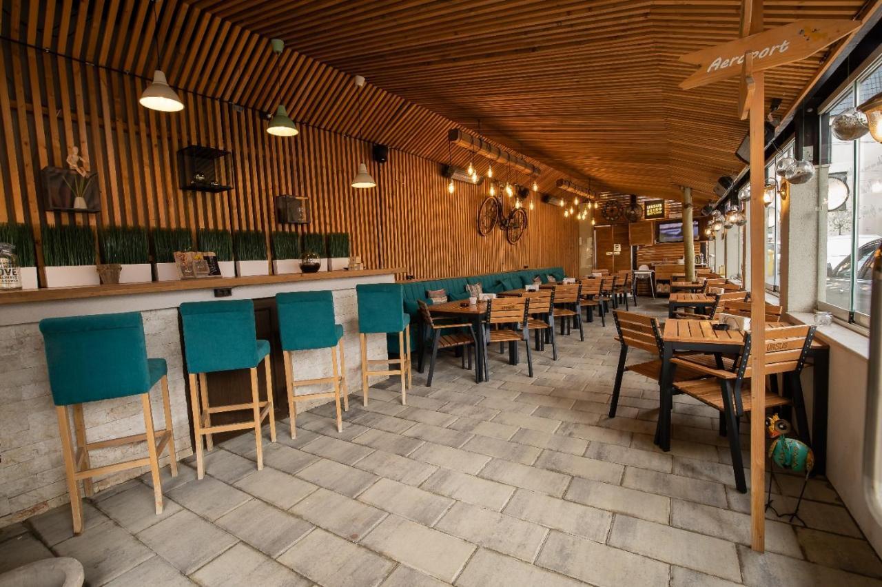 Apartament Tatu Bar&Grill Otopeni Dış mekan fotoğraf